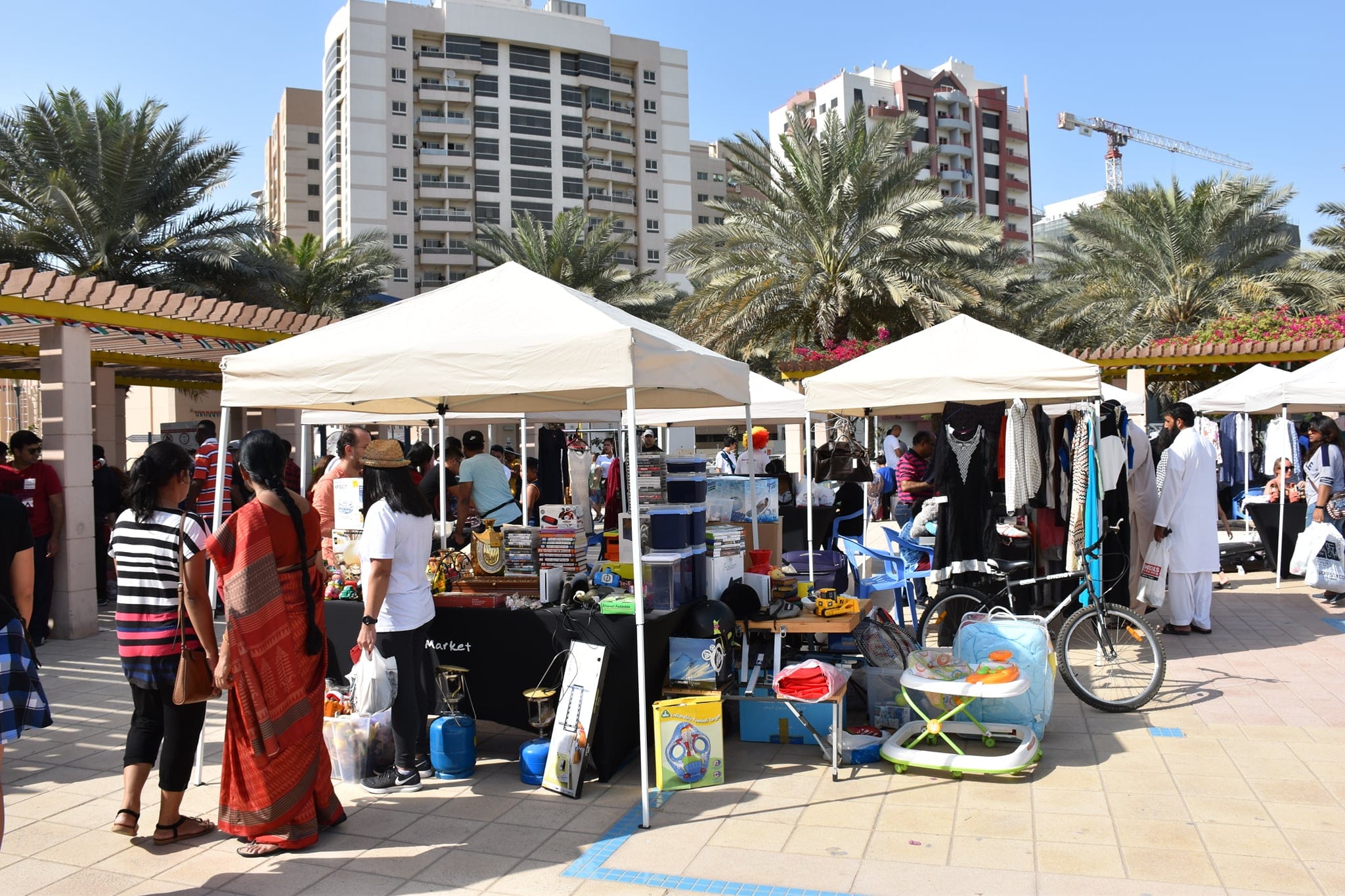 Dubai Flea Markets a Guide to Street Market Shopping